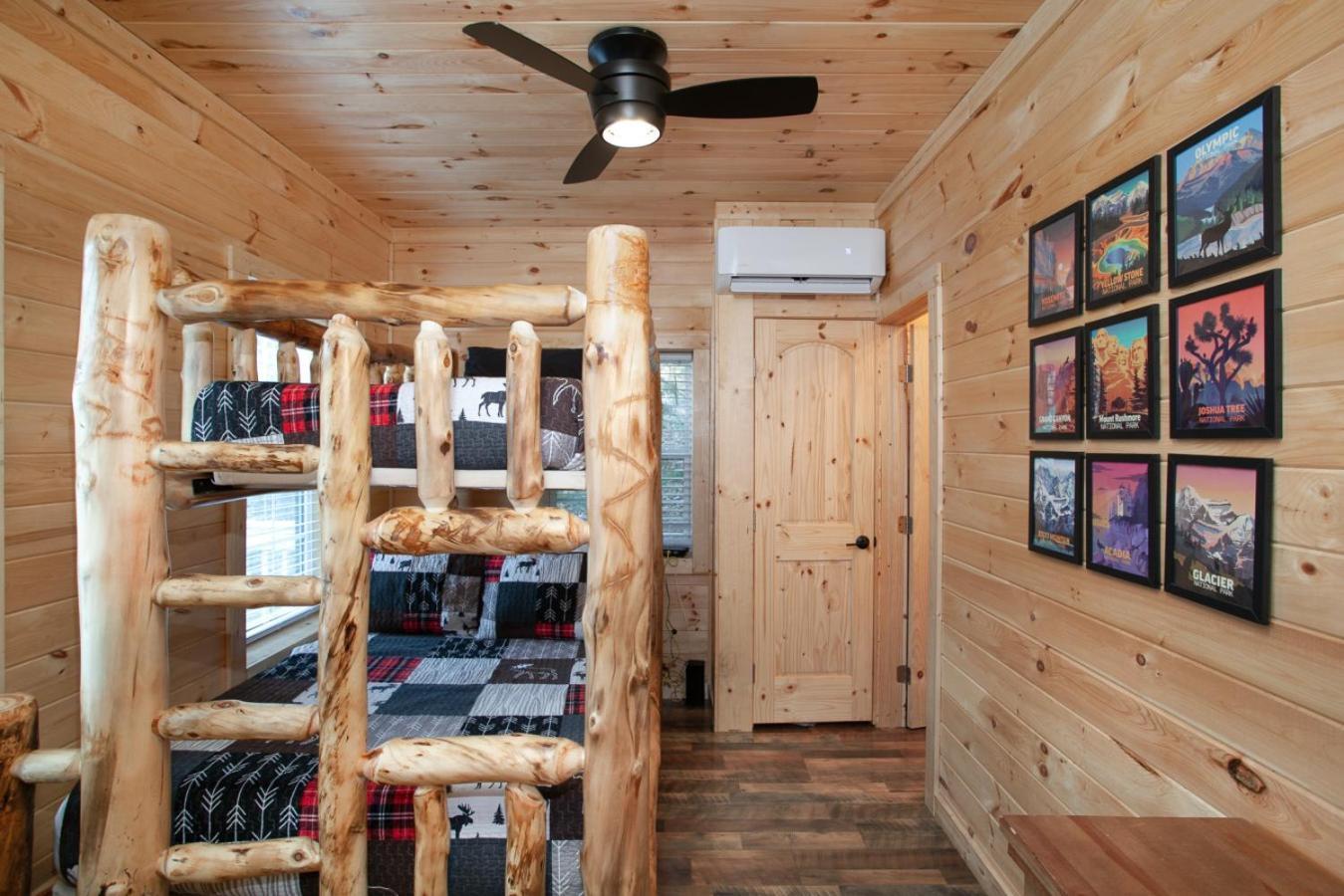 Whiskey Barrel W Hot Tub Arcade Game Fire Pit Villa Sevierville Eksteriør bilde