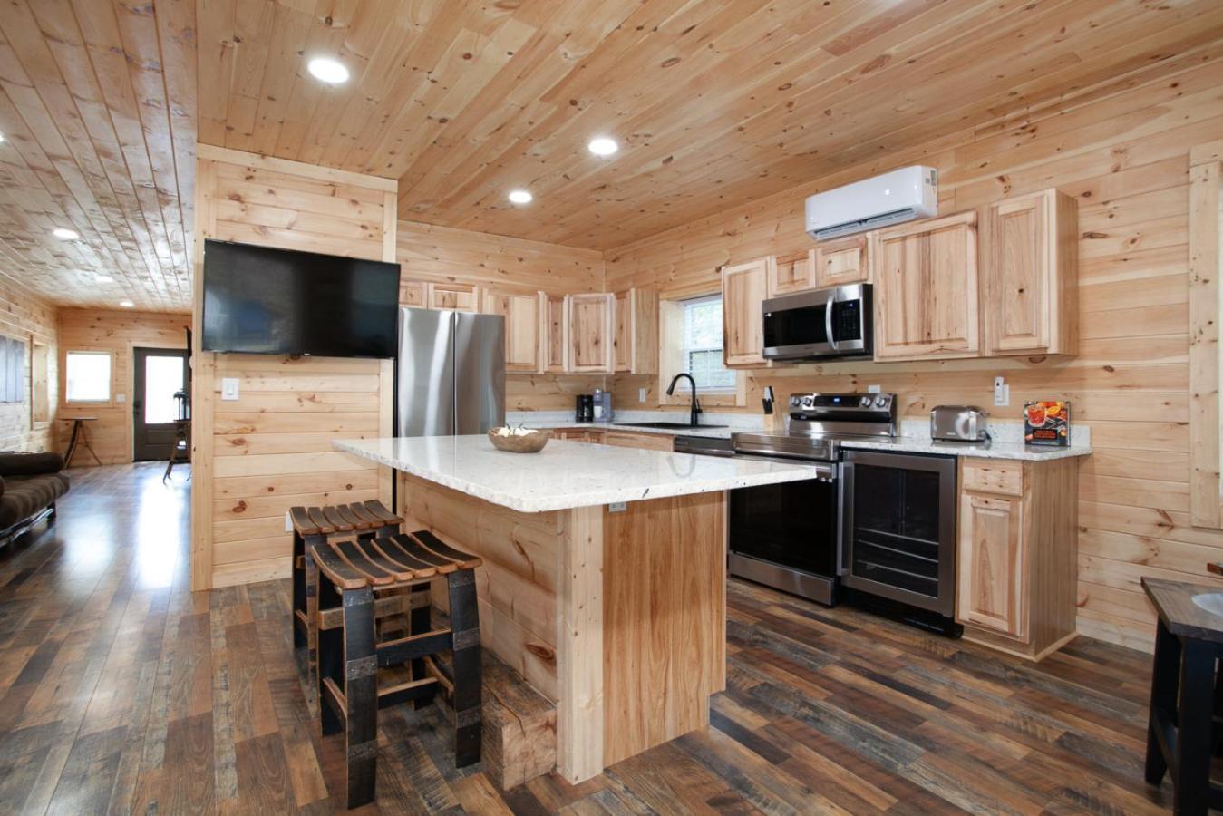 Whiskey Barrel W Hot Tub Arcade Game Fire Pit Villa Sevierville Eksteriør bilde
